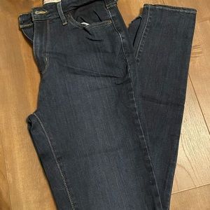 Levi’s Skinny High 721
